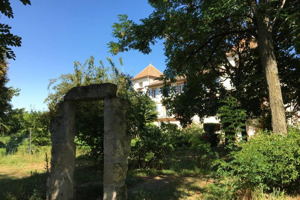 Domaine De Menerque - Petit Chateau Avec Piscine Lisle-sur-Tarn 外观 照片